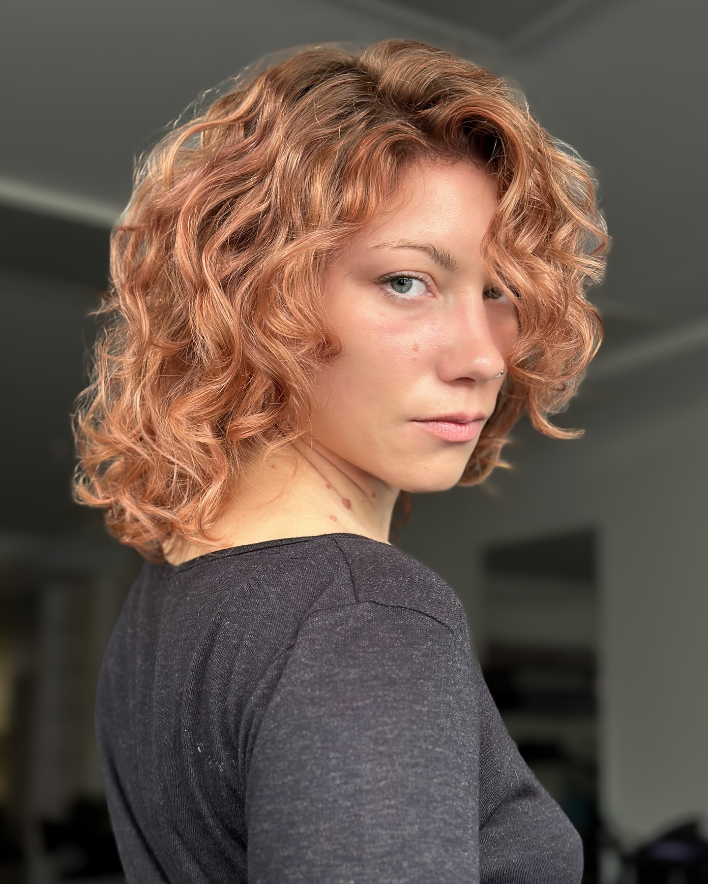 Textured Copper Curls with Natural Volume