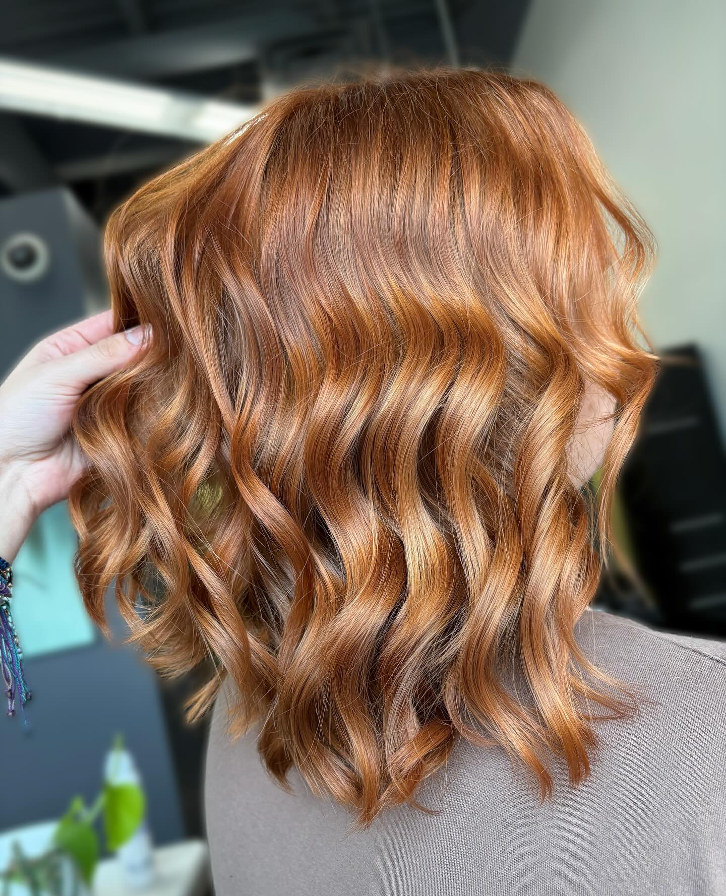 Warm Copper Curls with Seamless Layers