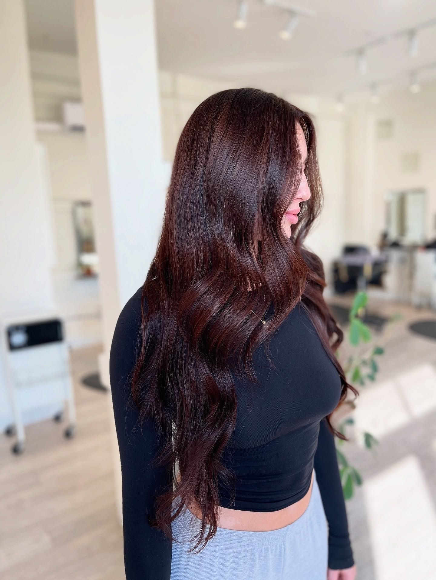 Glamorous Chocolate Brown Waves with Subtle Highlights