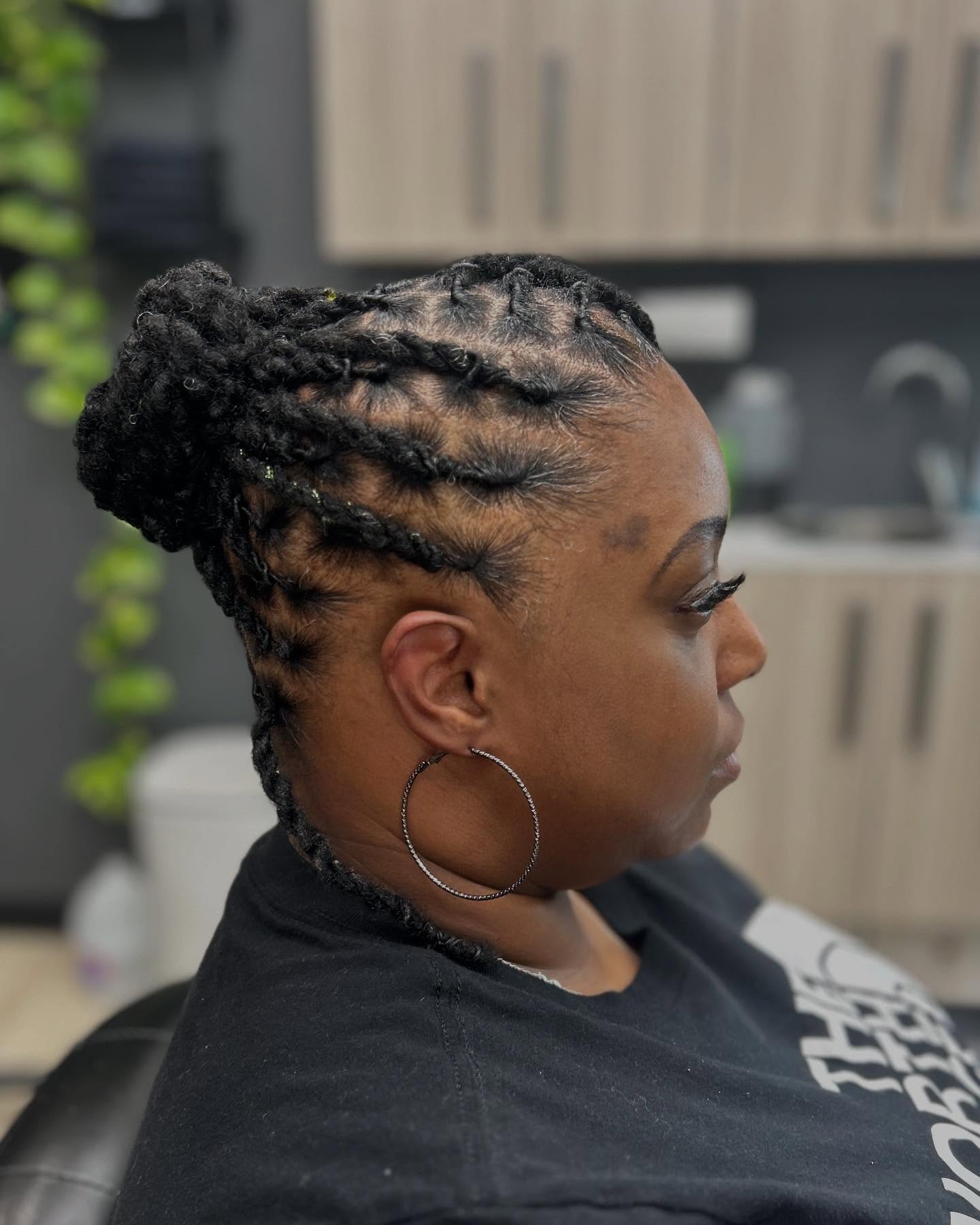 Edgy Half-Up, Half-Down Dread Design