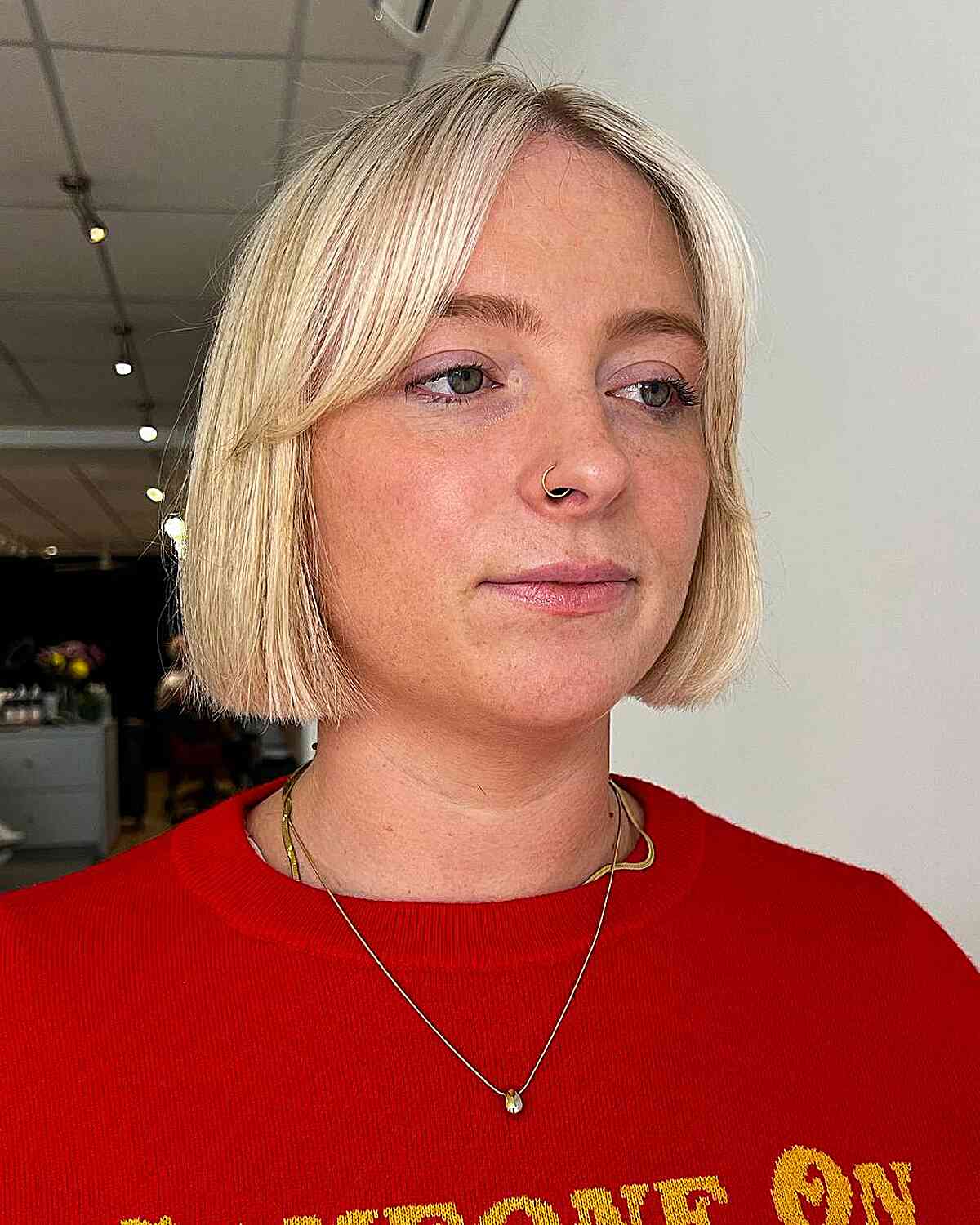 Stylish Short Blunt Bob with Soft Waves