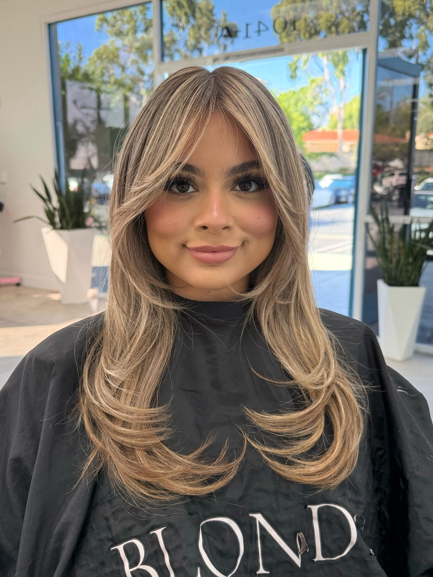 Subtle Golden Balayage with Face-Framing Layers