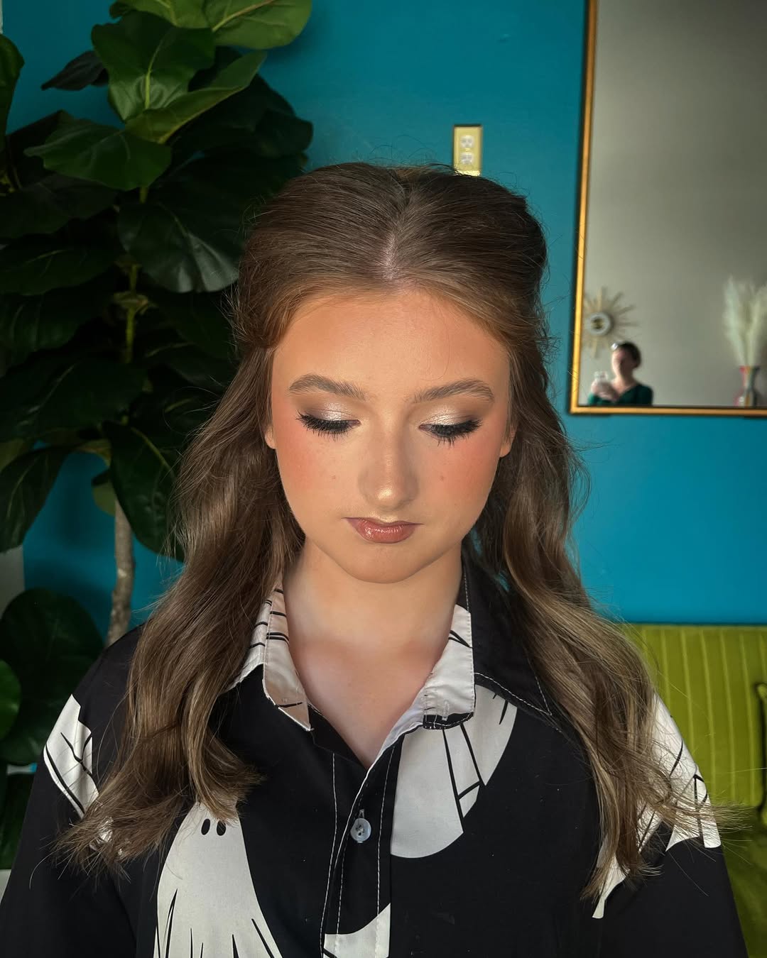 Chic Curled Half-Up Style with Soft Waves