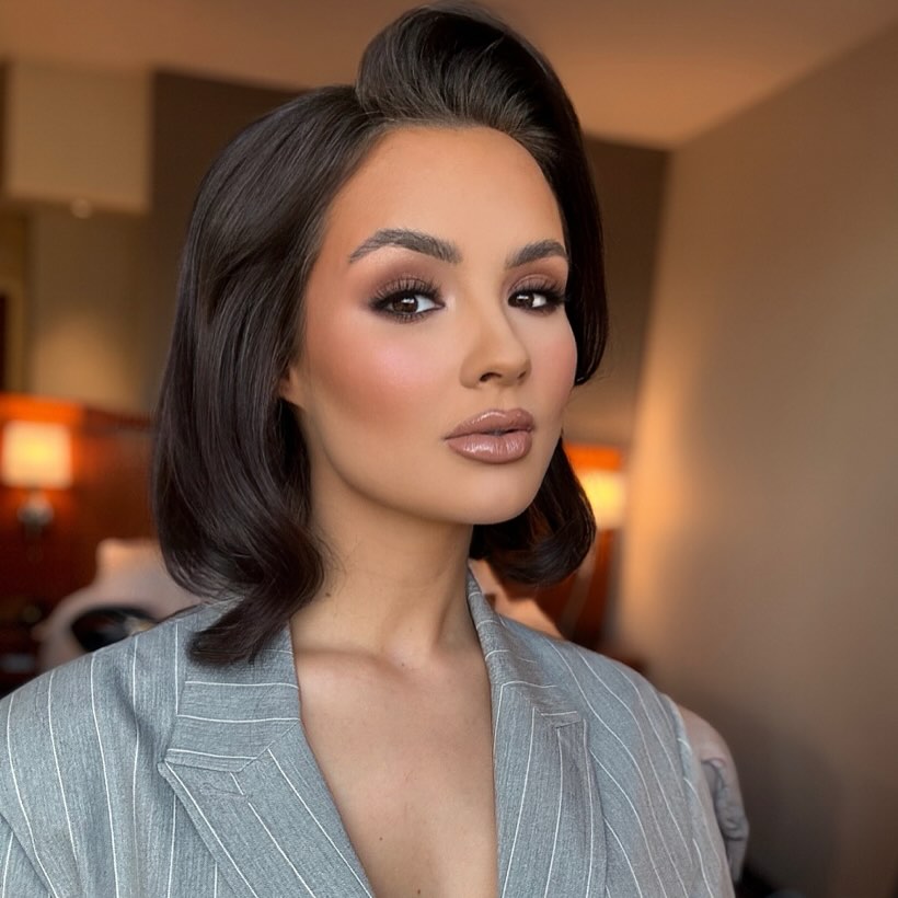 Classic Glossy Bob with Soft Waves