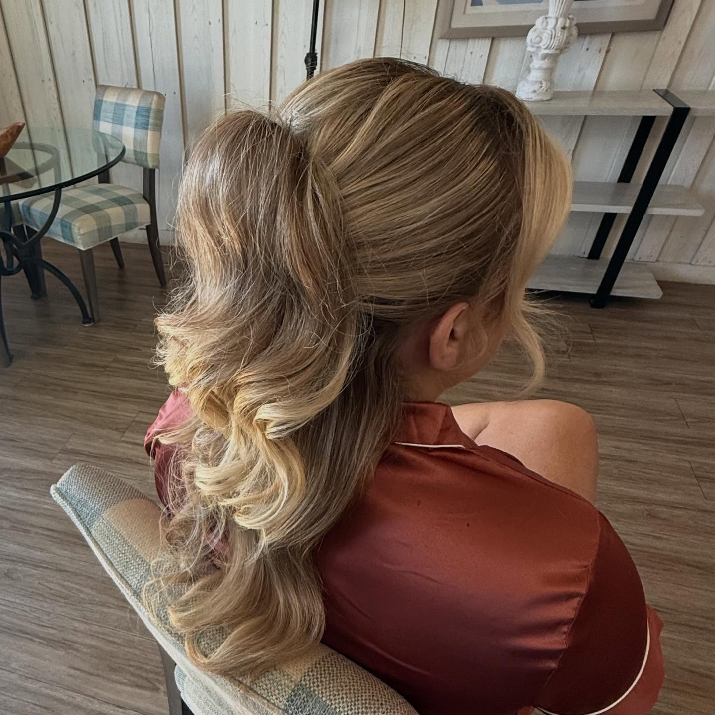 Graceful Golden Half-Up Cascade with Delicate Twists