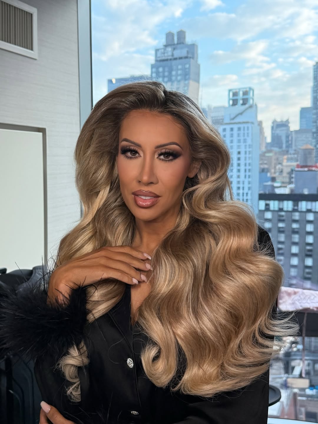 Luxurious Long Voluminous Waves