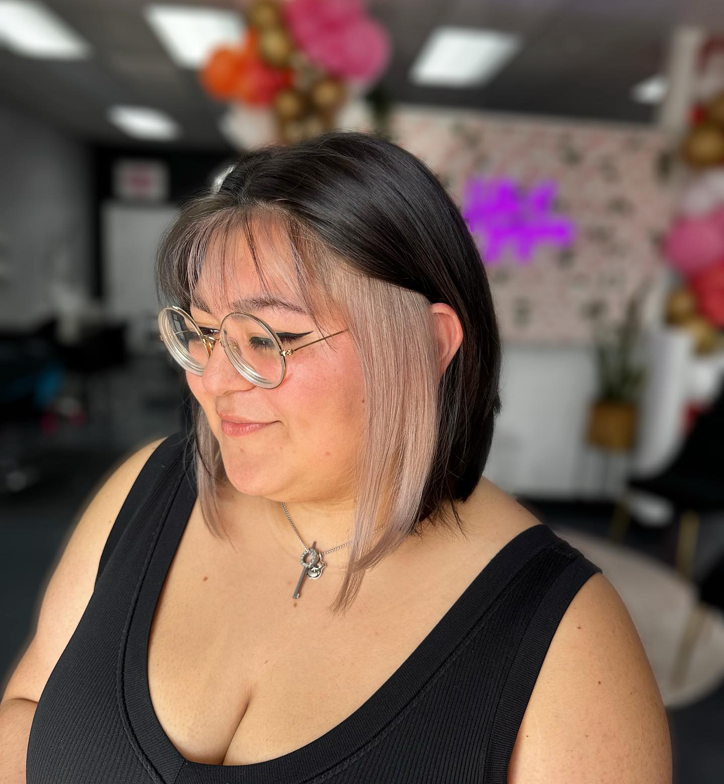 Chic Wispy Bangs with Subtle Highlights for Thin Hair