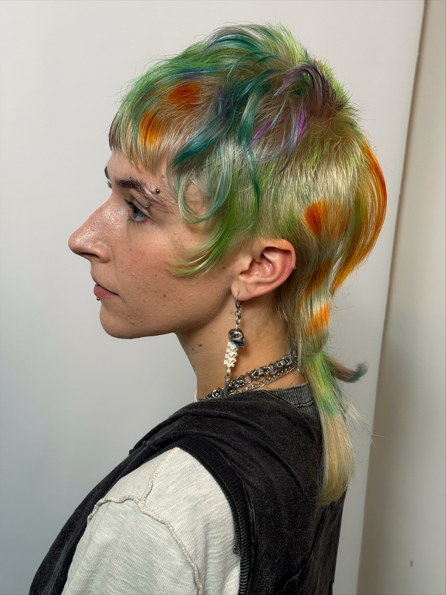 Vibrant Layered Mullet with Bold Color Accents