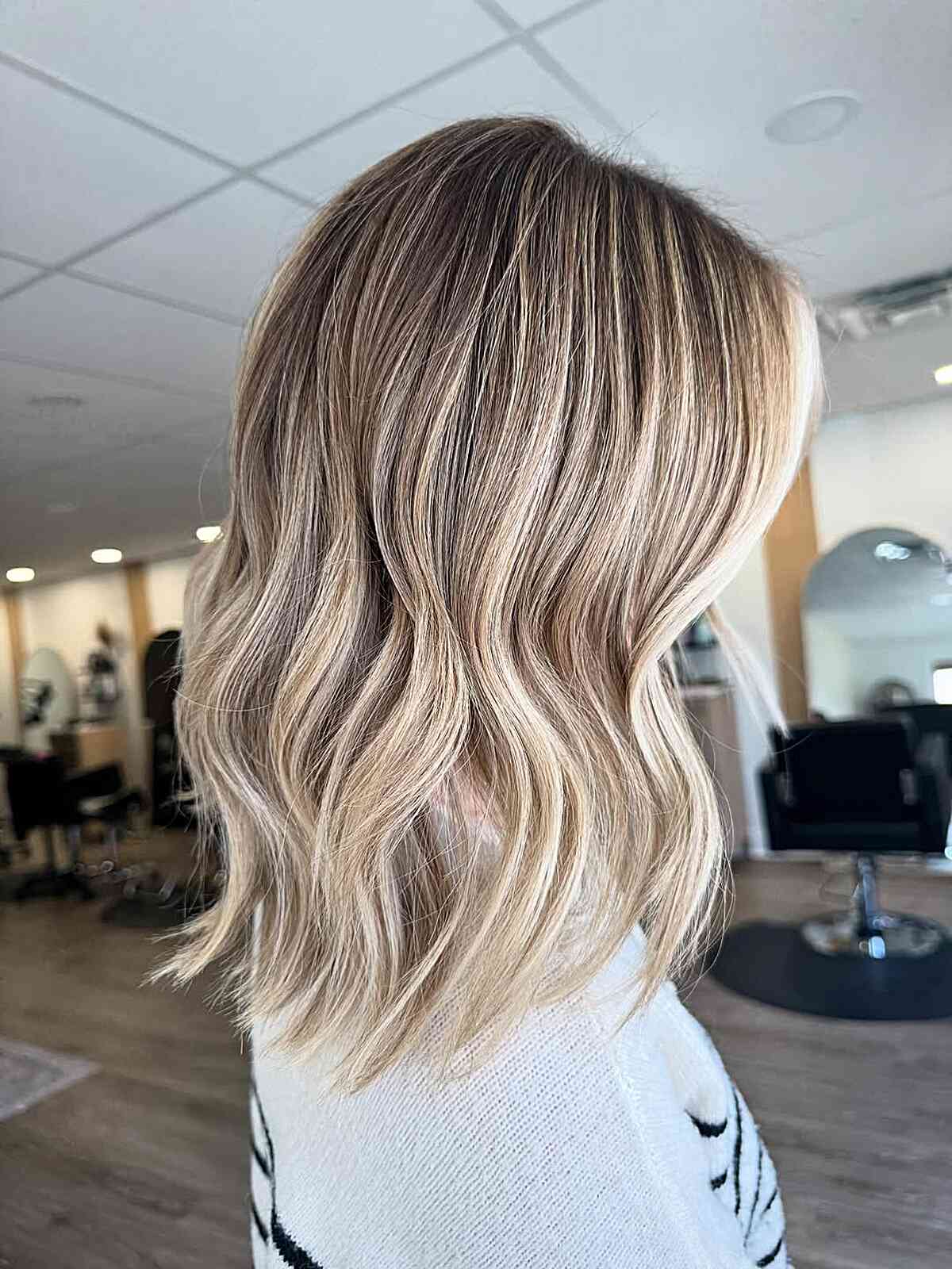 Wavy Balayage with Luscious Honey Blonde Tones
