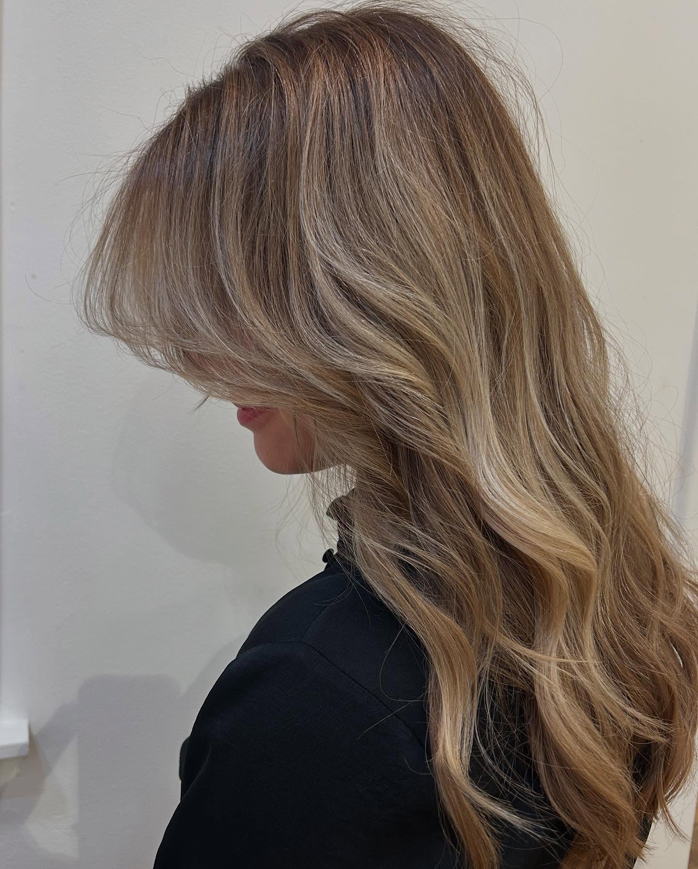 Soft Ash Blonde Lowlights with Textured Waves