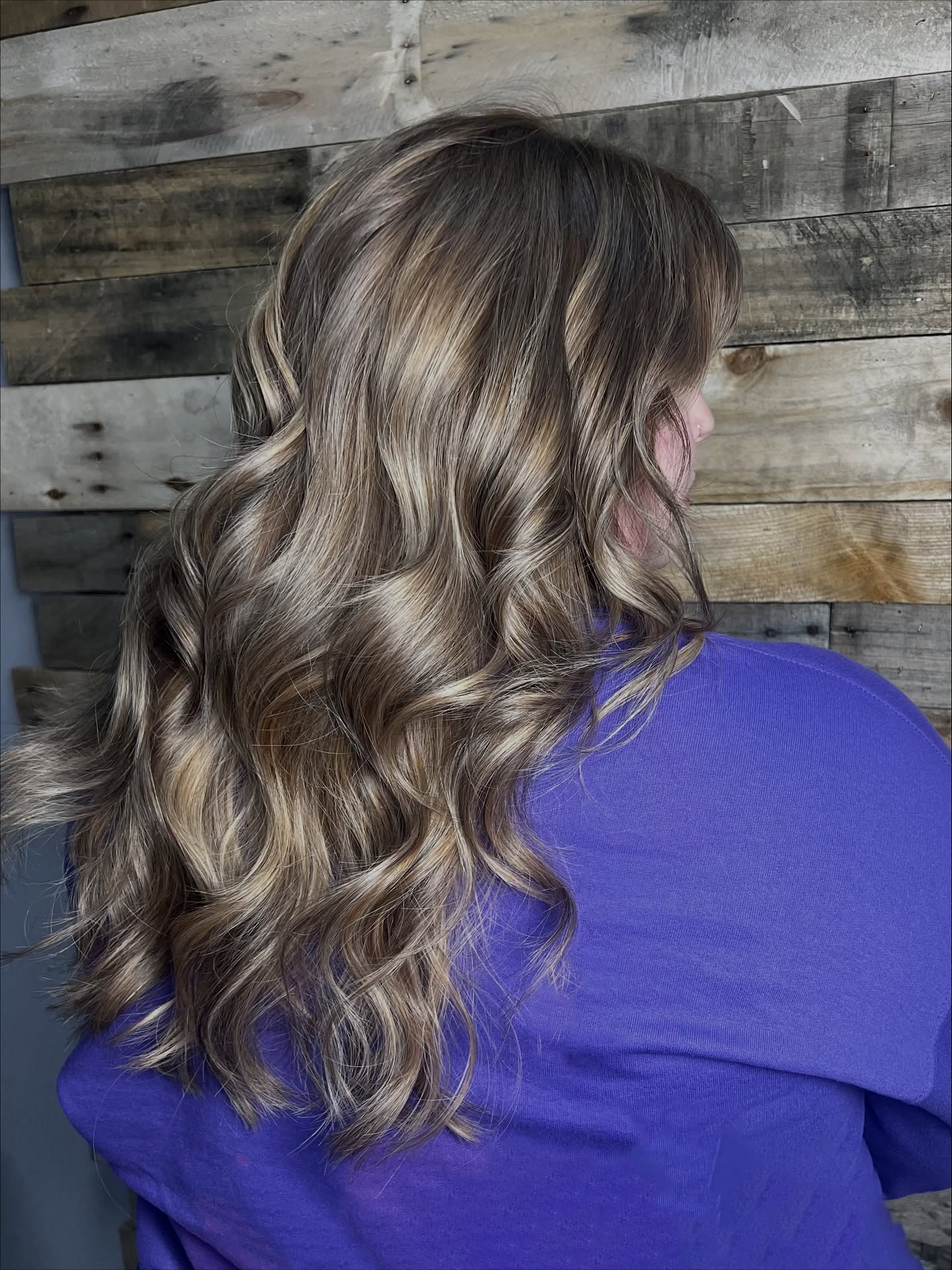 Soft Cascading Curls with Warm Honey Highlights