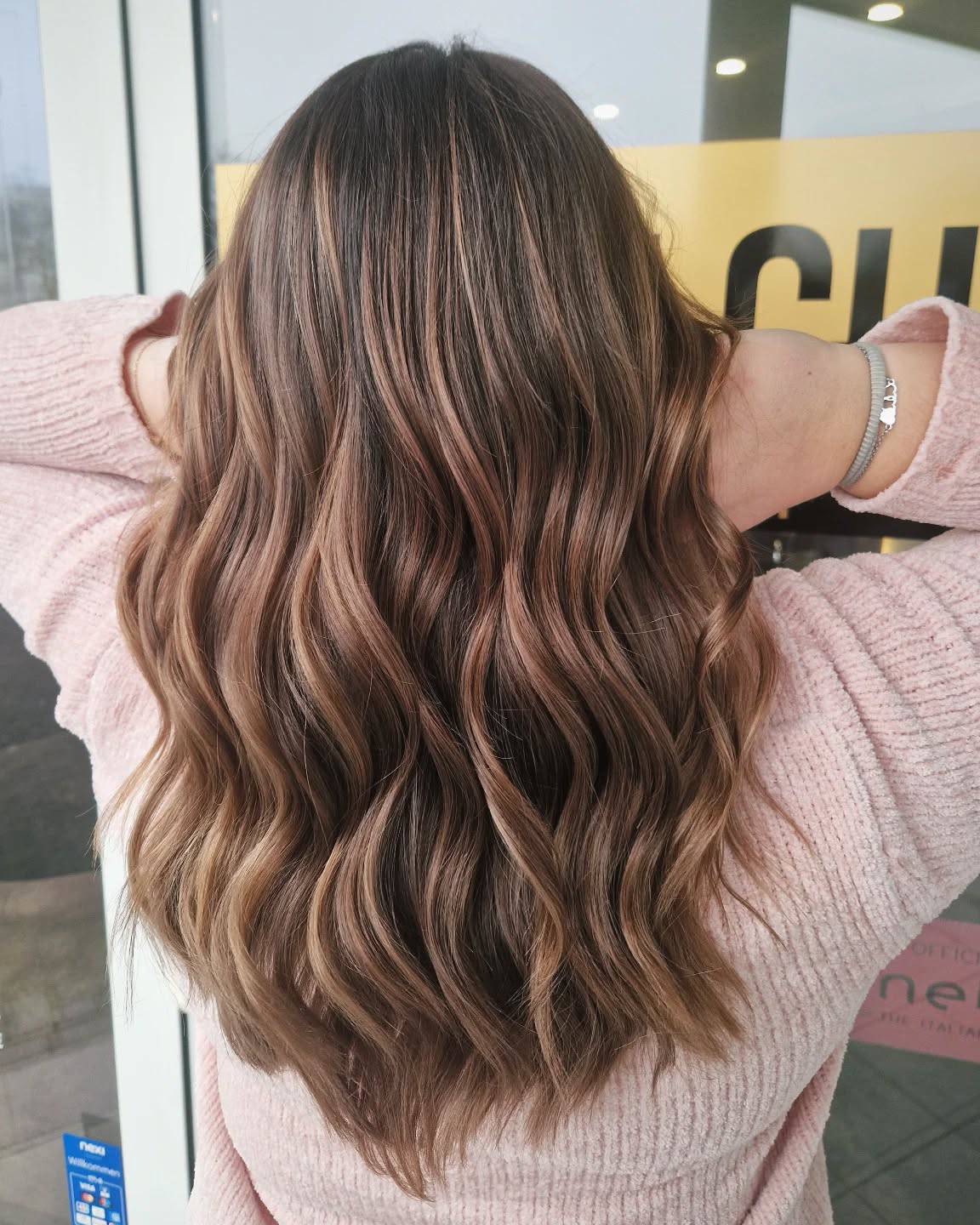 Warm Caramel Balayage with Soft Waves