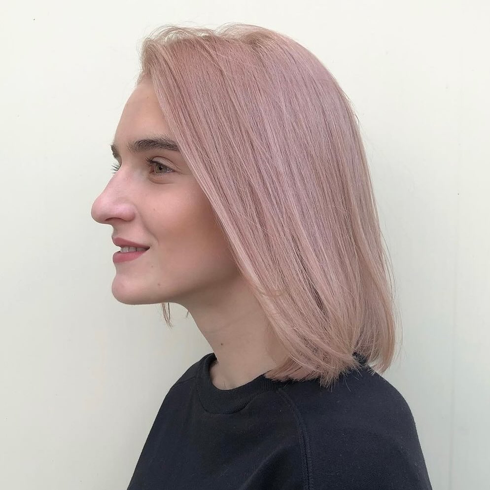 Blush-Tinted Feathered Lob with Gradual Layers