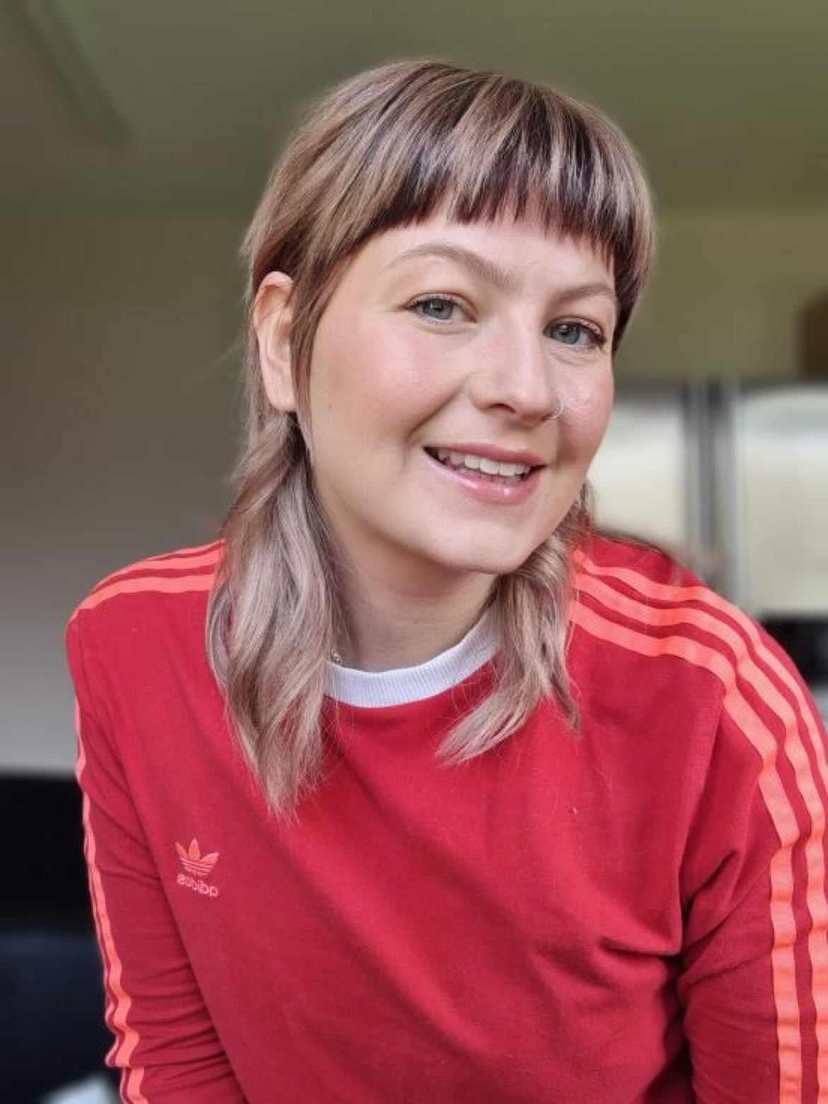 Chic Ash-Brown Wolf Cut with Soft Bangs