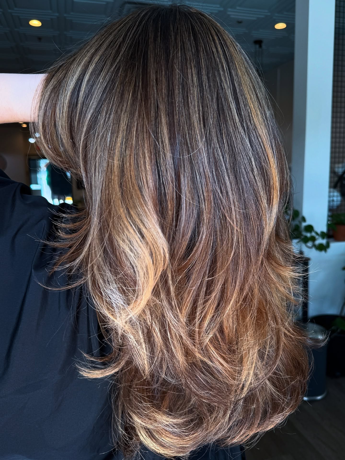 Luxurious Long Brunette Layers with Caramel Highlights