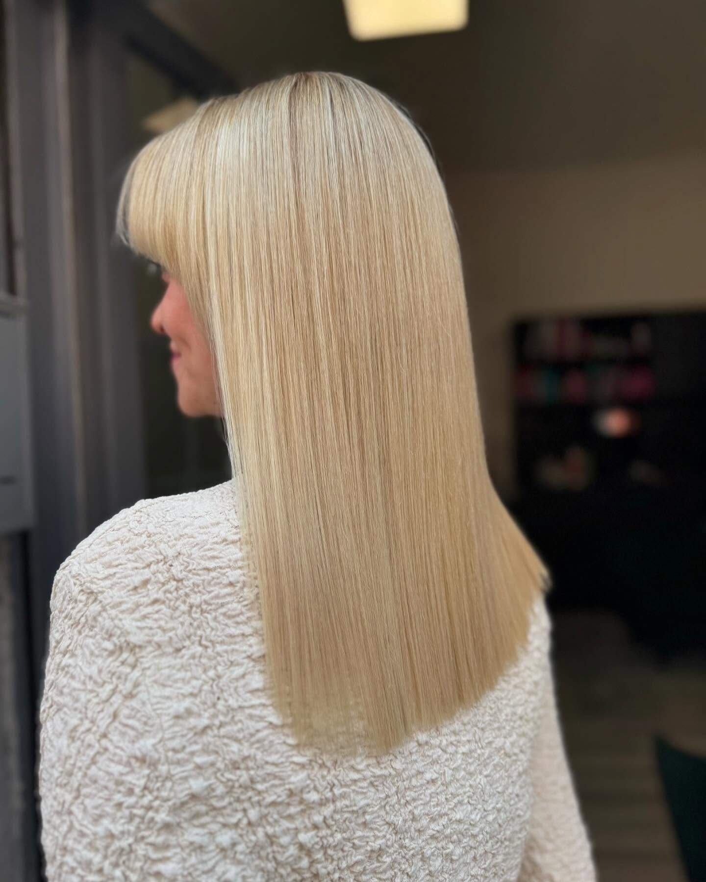 Sleek Blunt Bob with Gentle Babylights