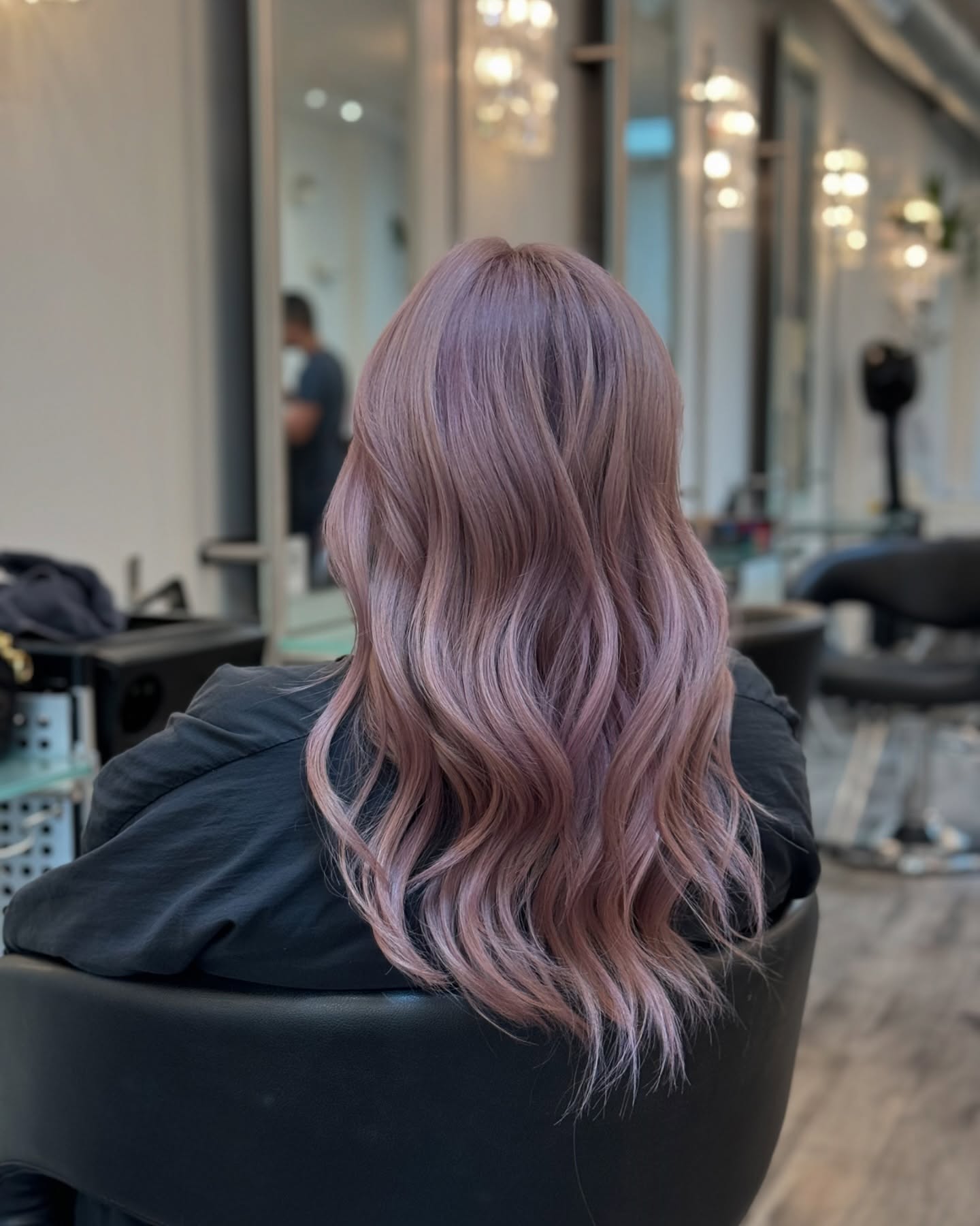 Soft Lavender Waves with Delicate Pink Accents