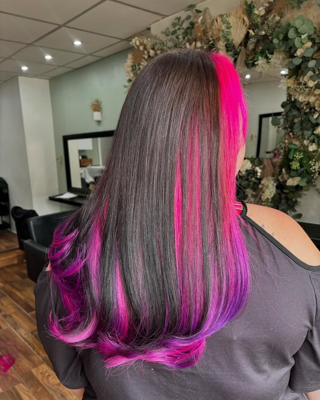 Softly Layered Long Hair with Bold Pink Highlights
