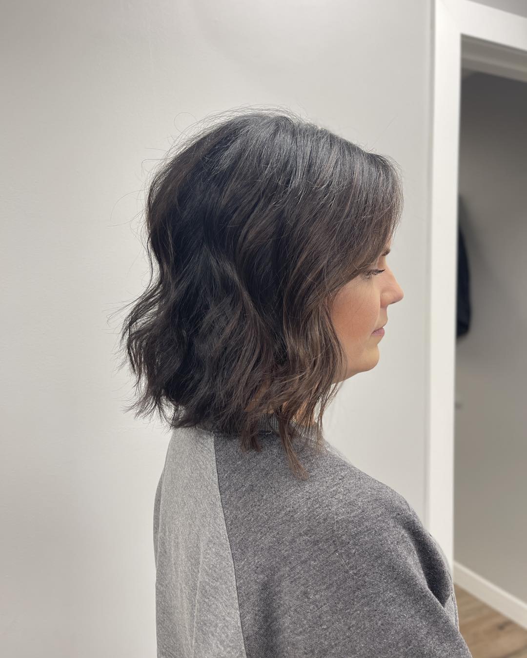 Textured Wavy Lob with Subtle Highlights