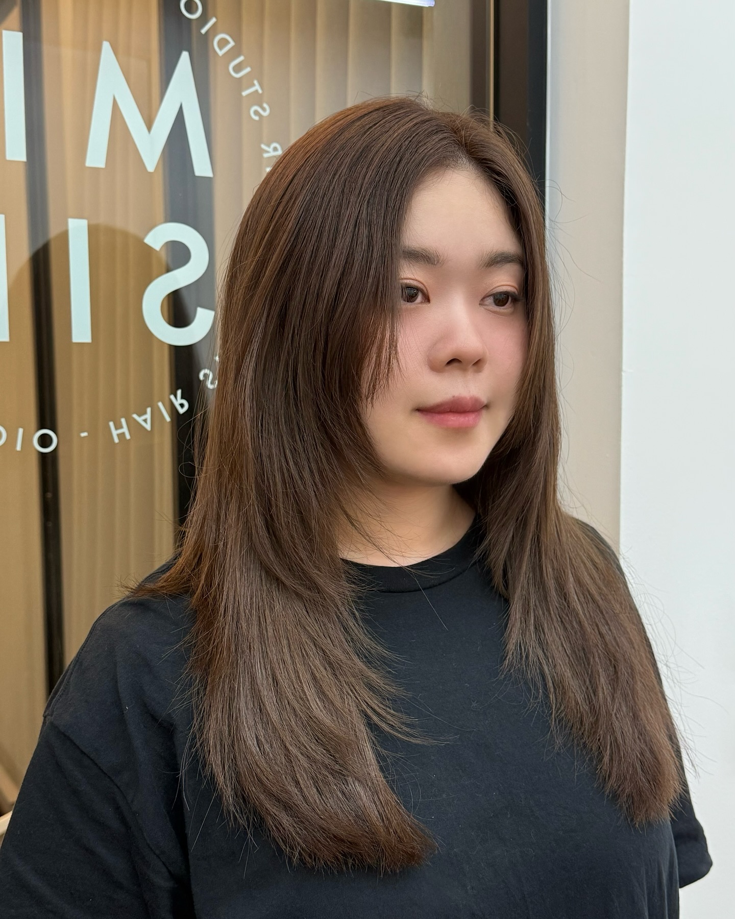 Chestnut-Smooth-Layered-Cut-For-Thick-Hair