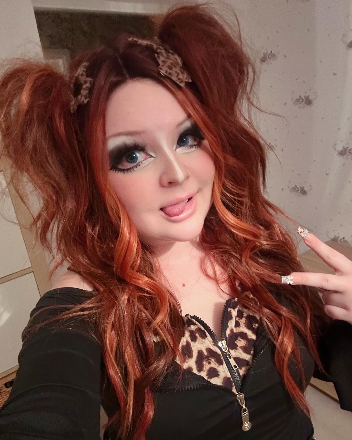 Fiery Copper High-Pony with Wild Leopard Accessories