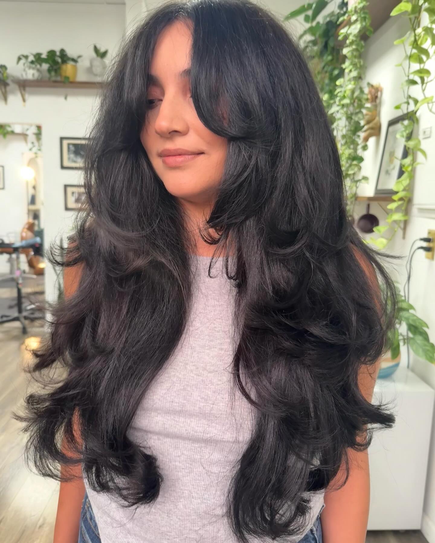 Lush Raven Waves with Soft Layers
