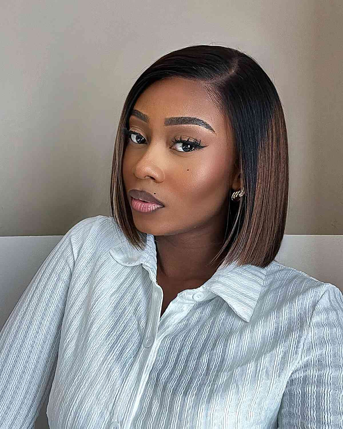 Sleek Straight Bob with Subtle Highlights