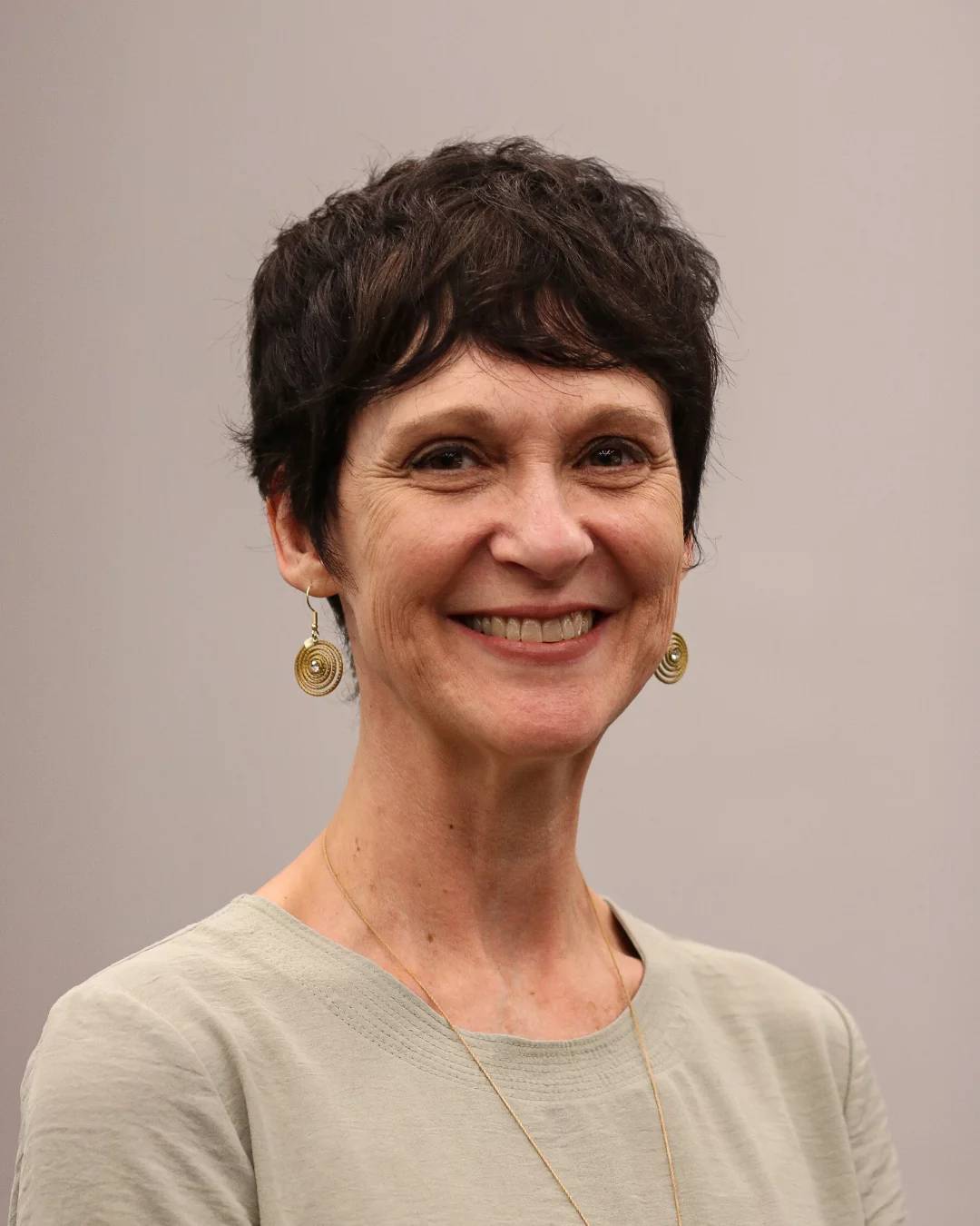 Chic Textured Brown Pixie with Natural Volume