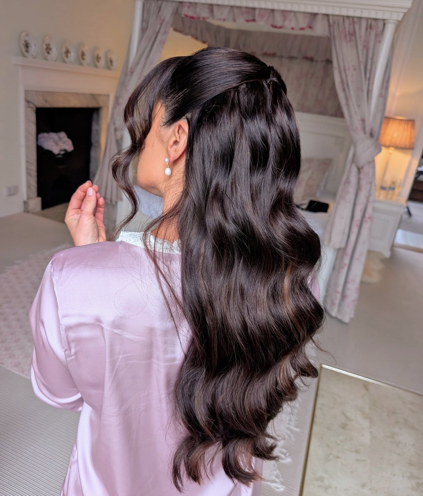Glamorous Wavy Tendrils with Mid-Back Half-Up Style