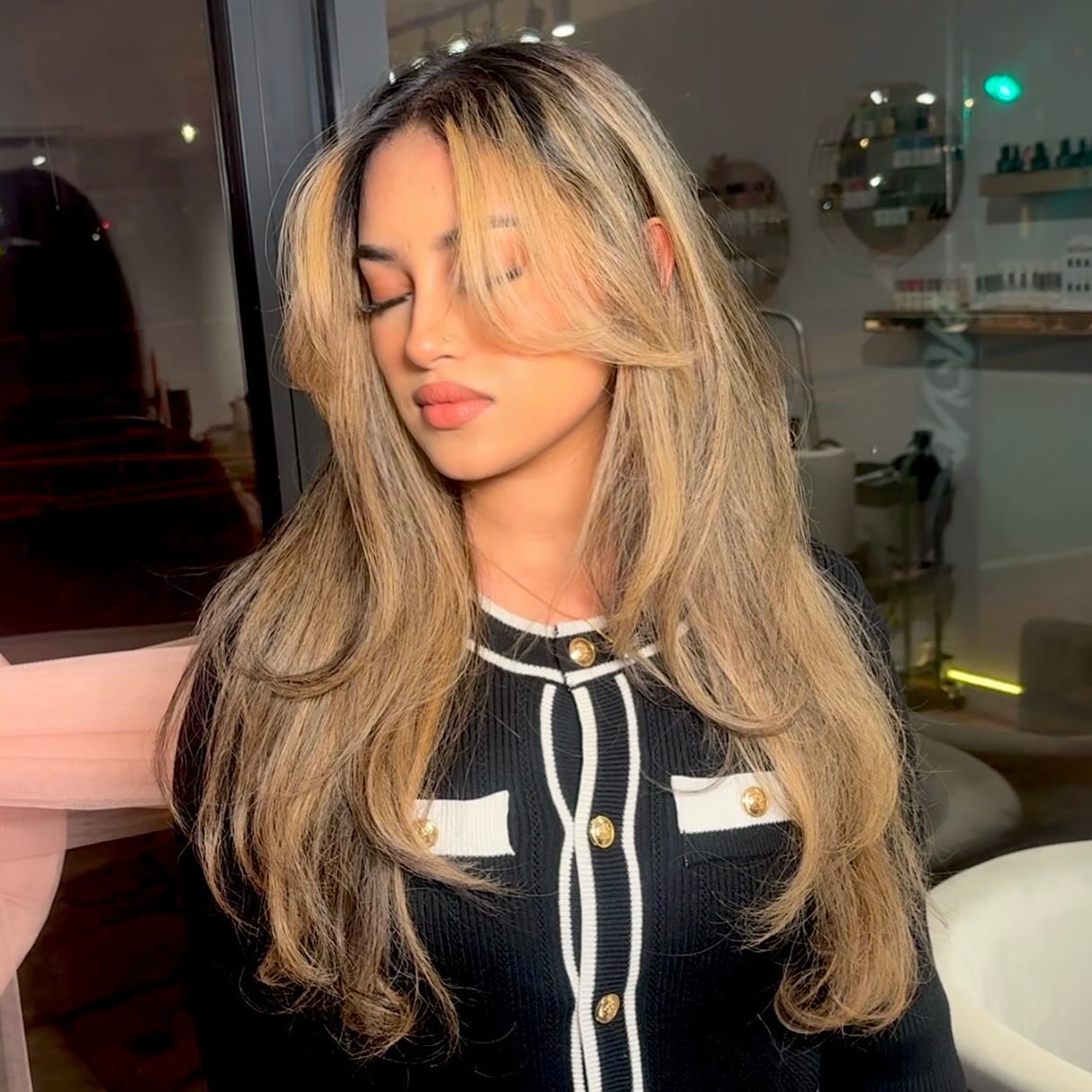 Long Beachy Blonde Layers with Face-Framing Highlights