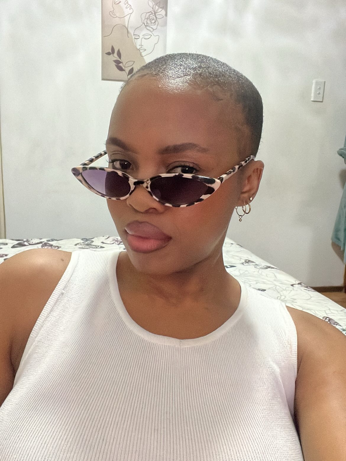 Sleek Precision-Cut Buzz Style