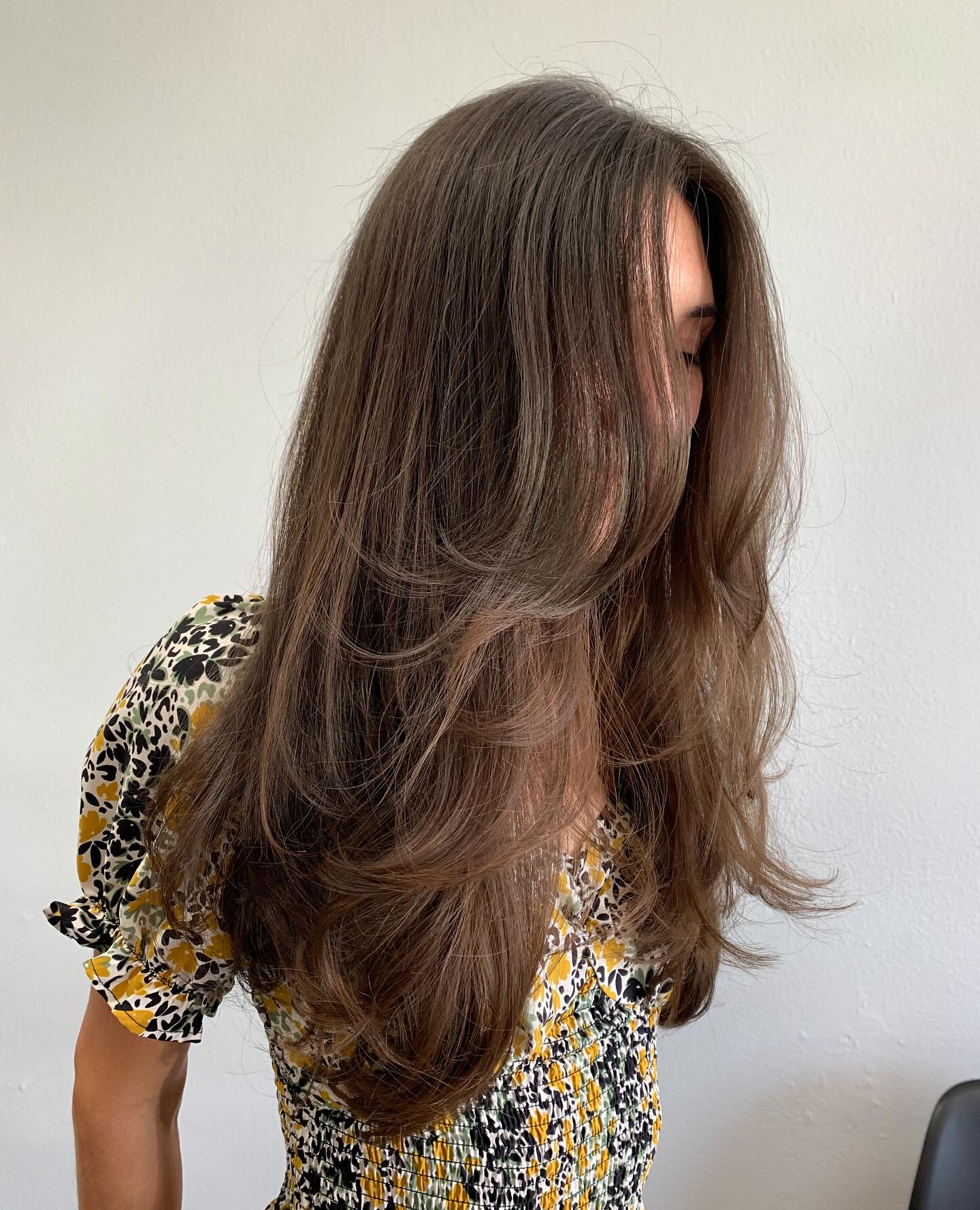 Soft Ash Brown Layers with Natural Flow