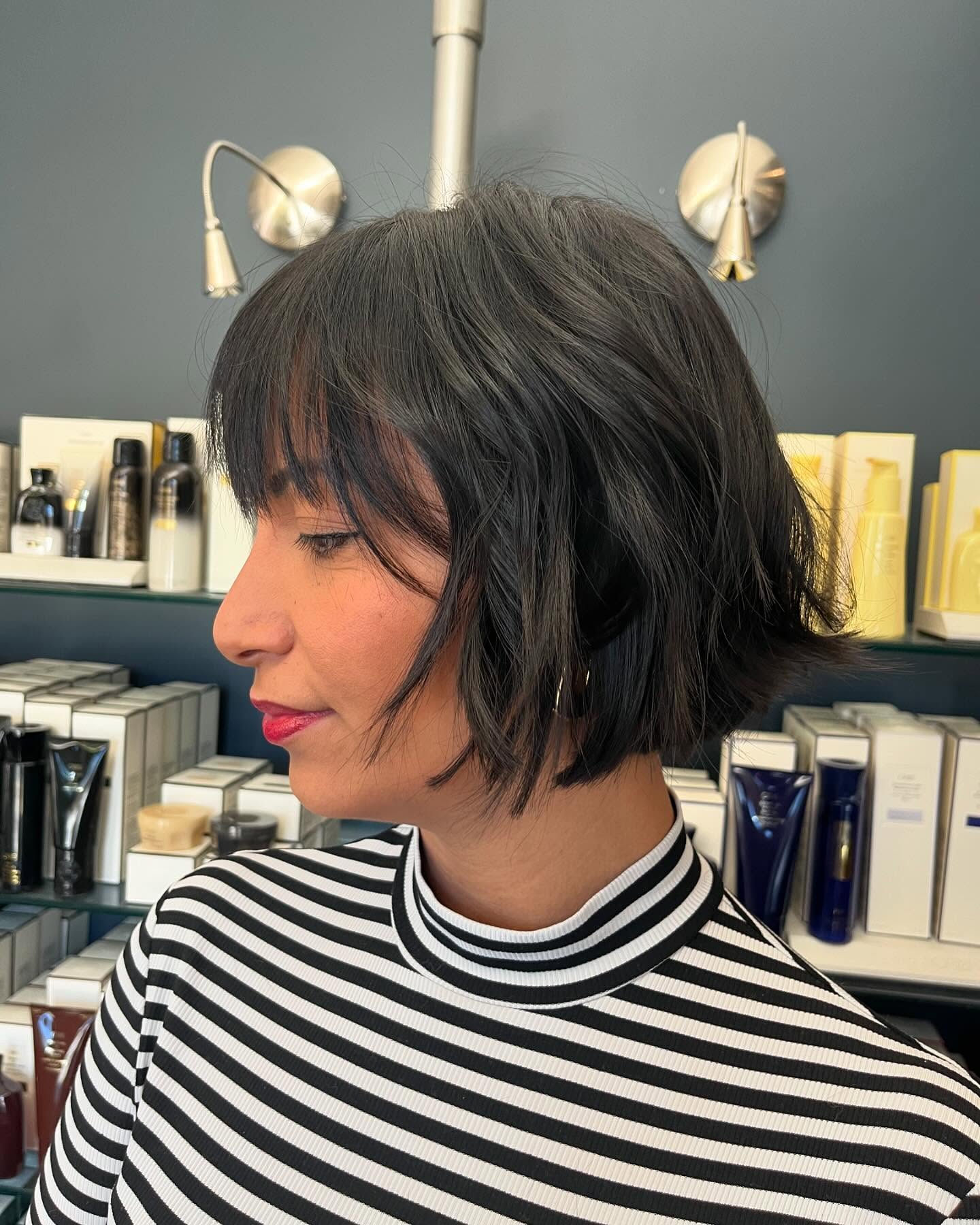 Chic Textured French Bob with Subtle Bangs