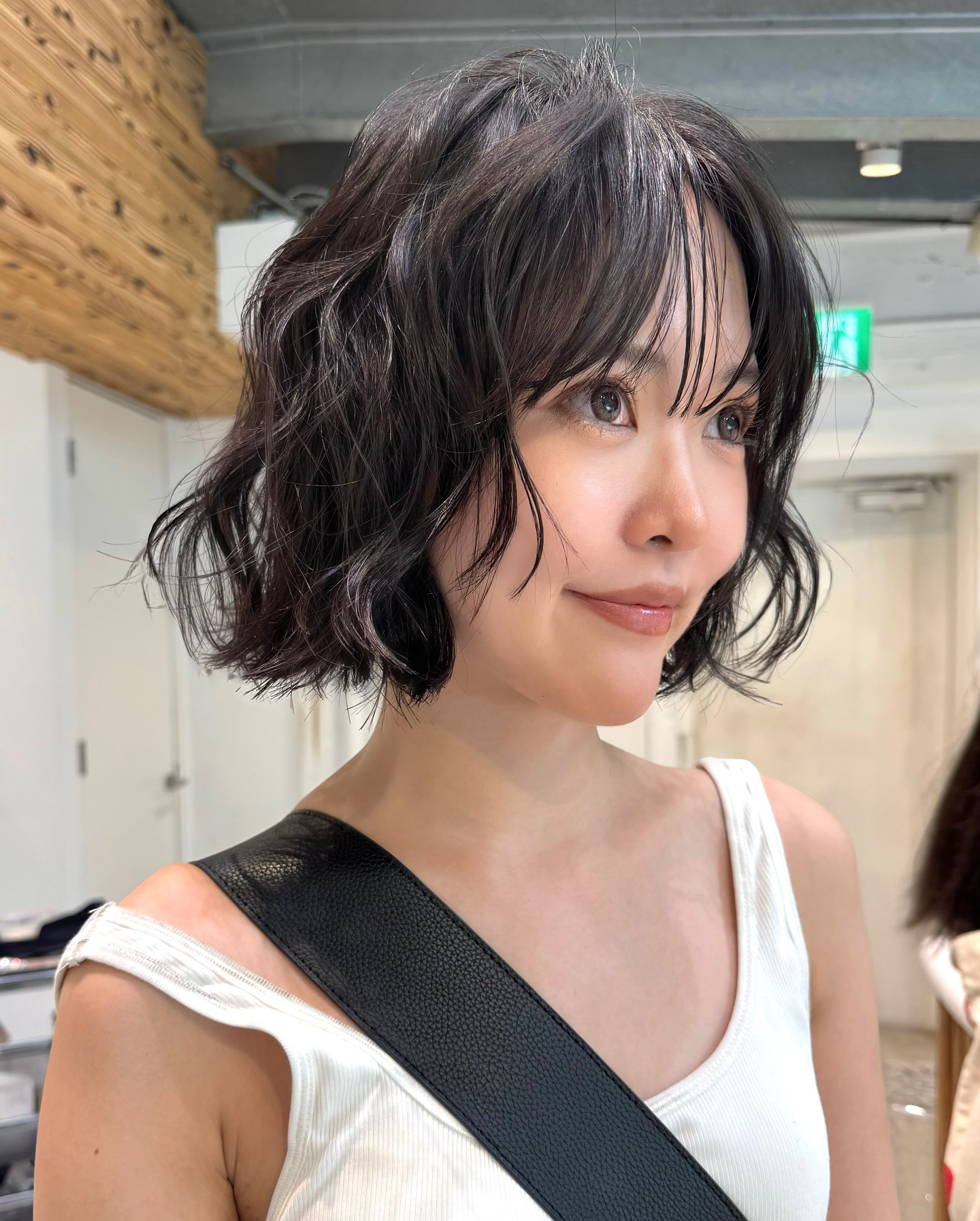 Chic Wavy Bob with Textured Bangs