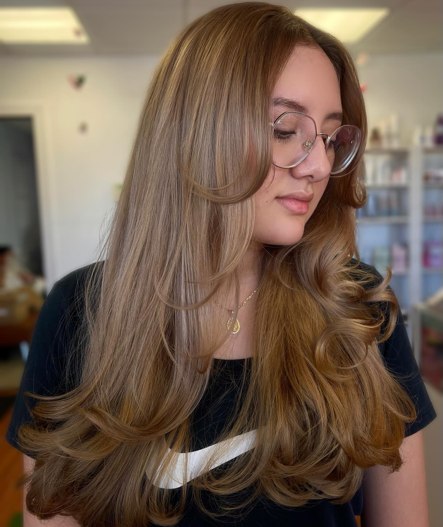 Glamorous Mushroom Bronde with Soft Curls