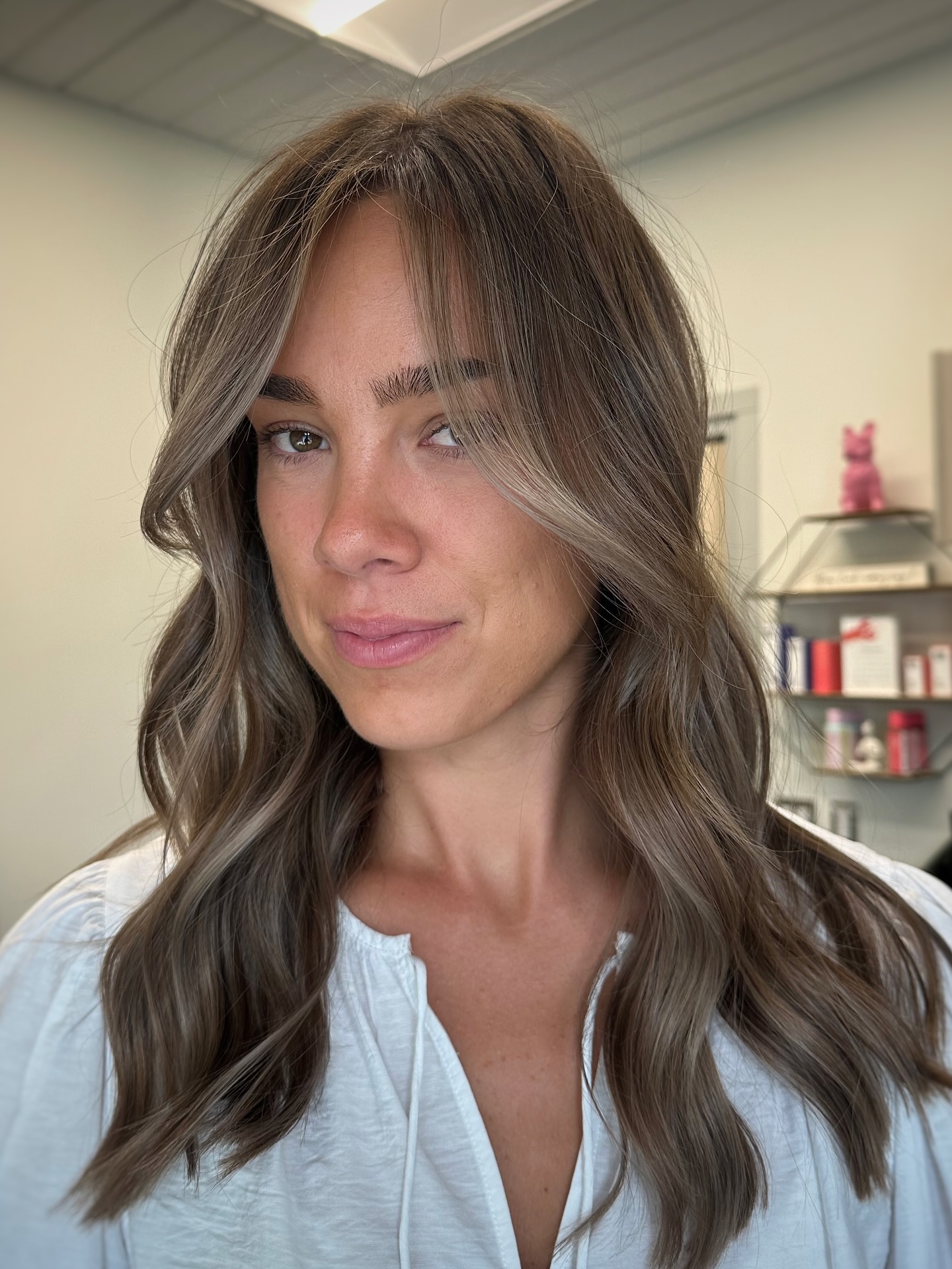 Textured Mushroom Bronde with Face-Framing Layers