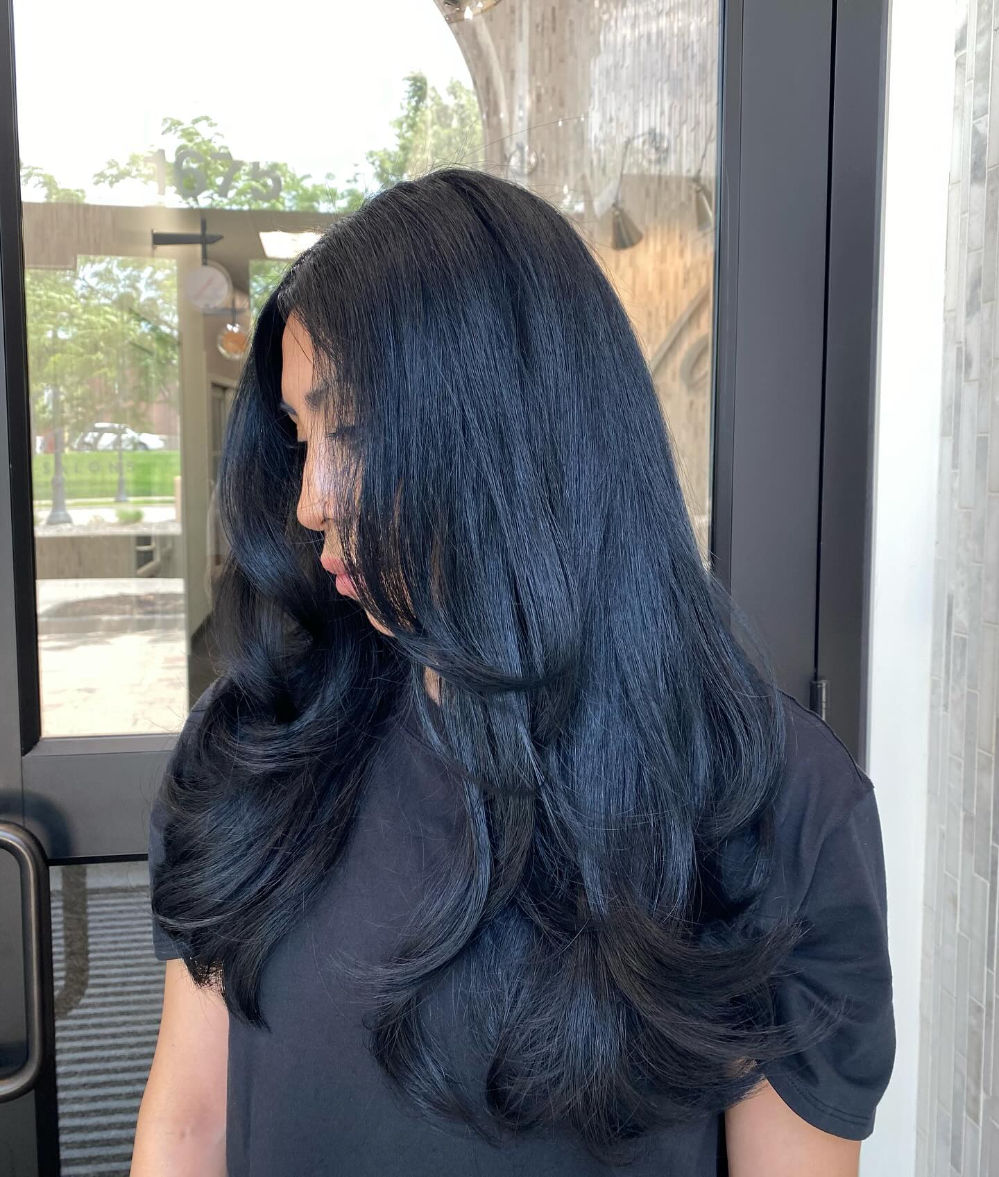 Glossy Deep Blue Cascading Layers