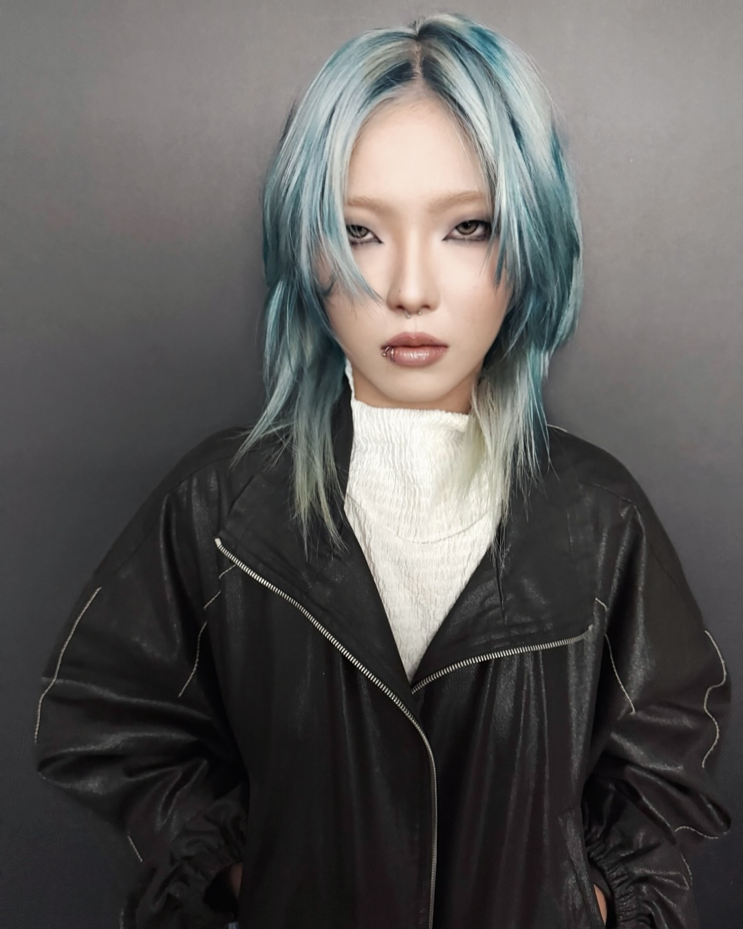 Misty Teal Textured Lob with Frayed Edges