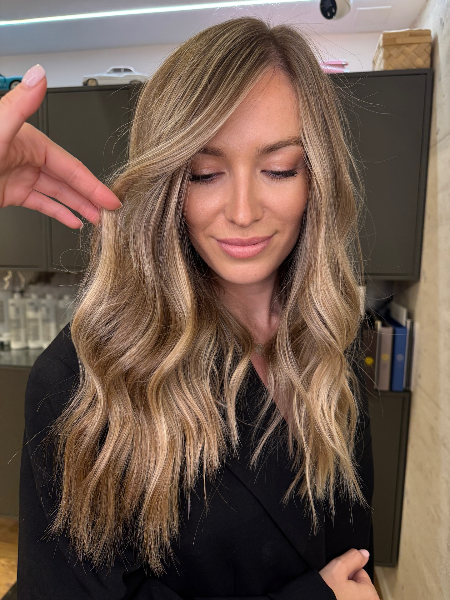 Sunkissed Ash Blonde Textured Waves