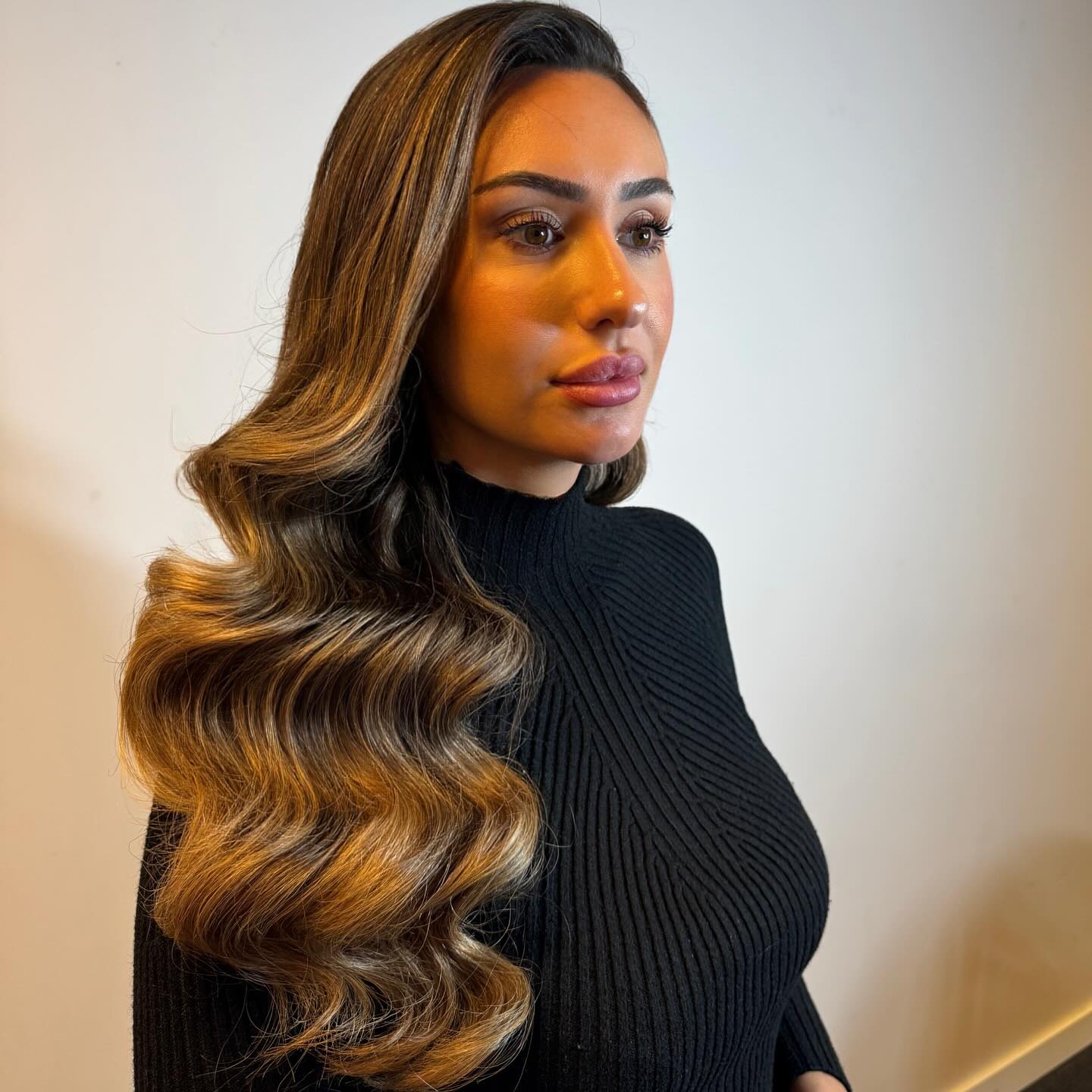 Luxurious Cascading Chestnut Waves