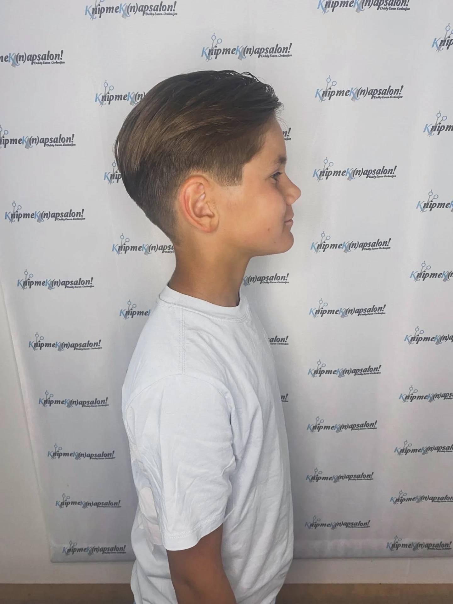 Sleek Short Back with Textured Top