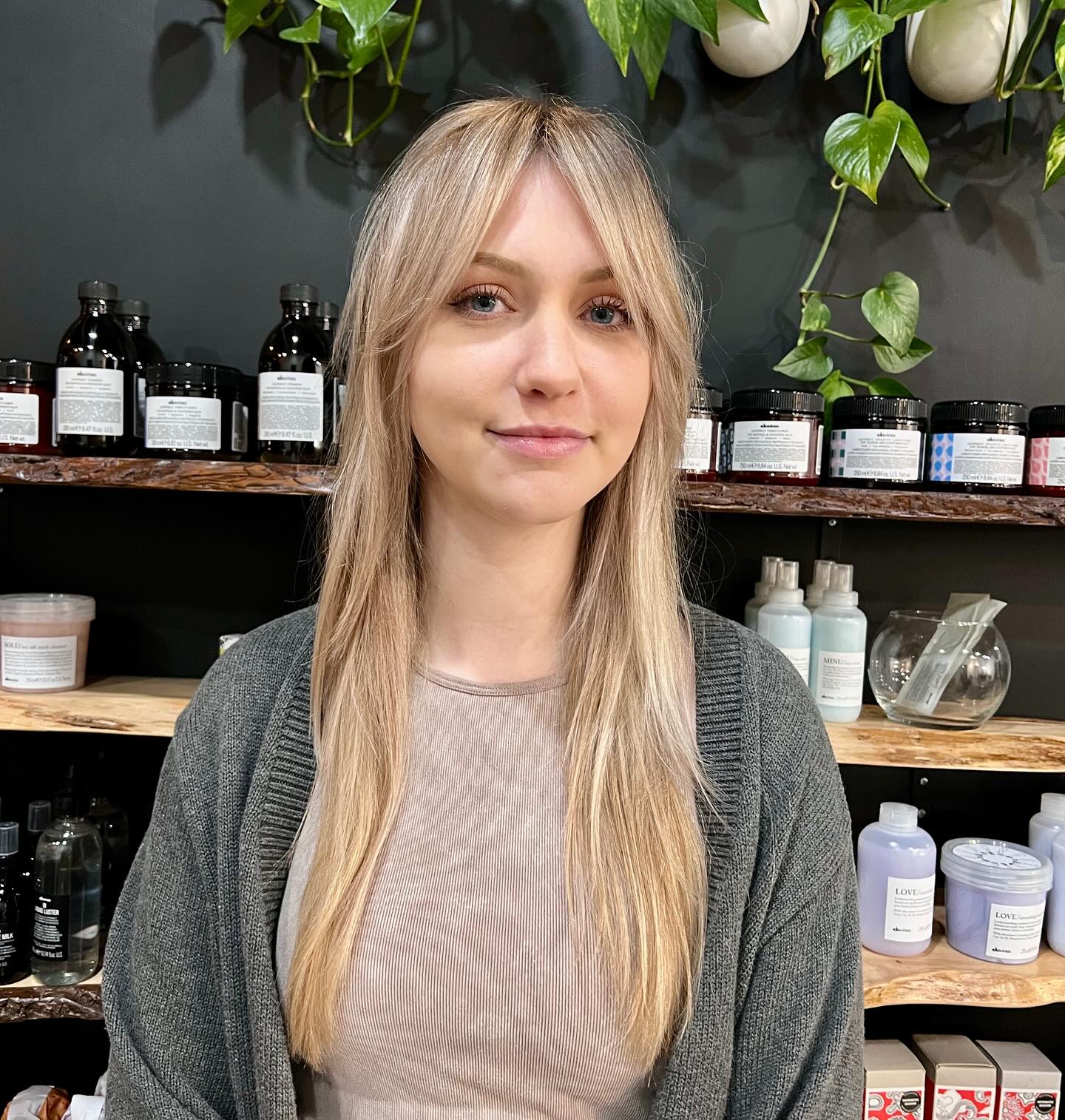 Softly Layered Straight Cut with Face-Framing Bangs