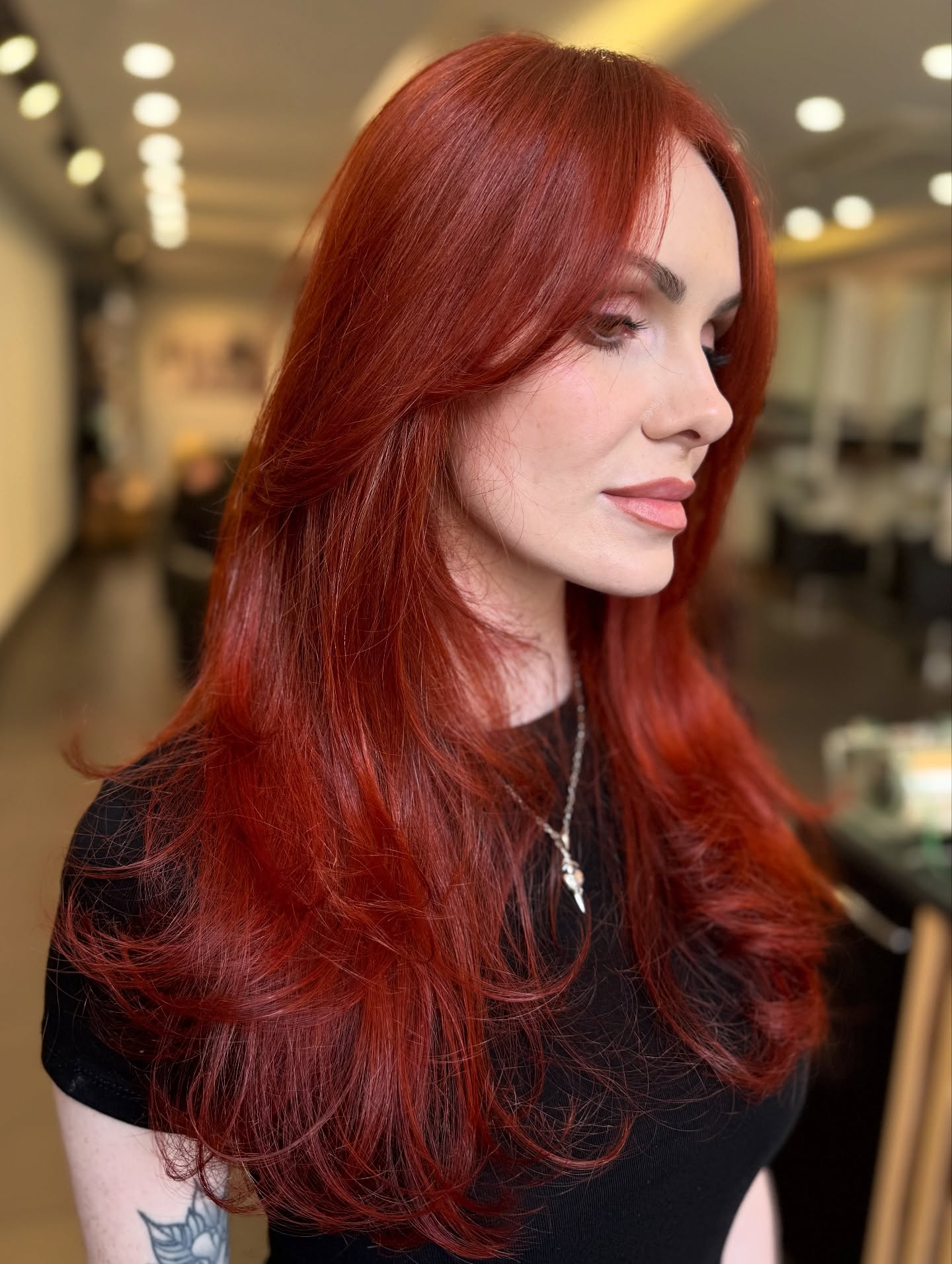 Striking Scarlet Waves with Gentle Fringe