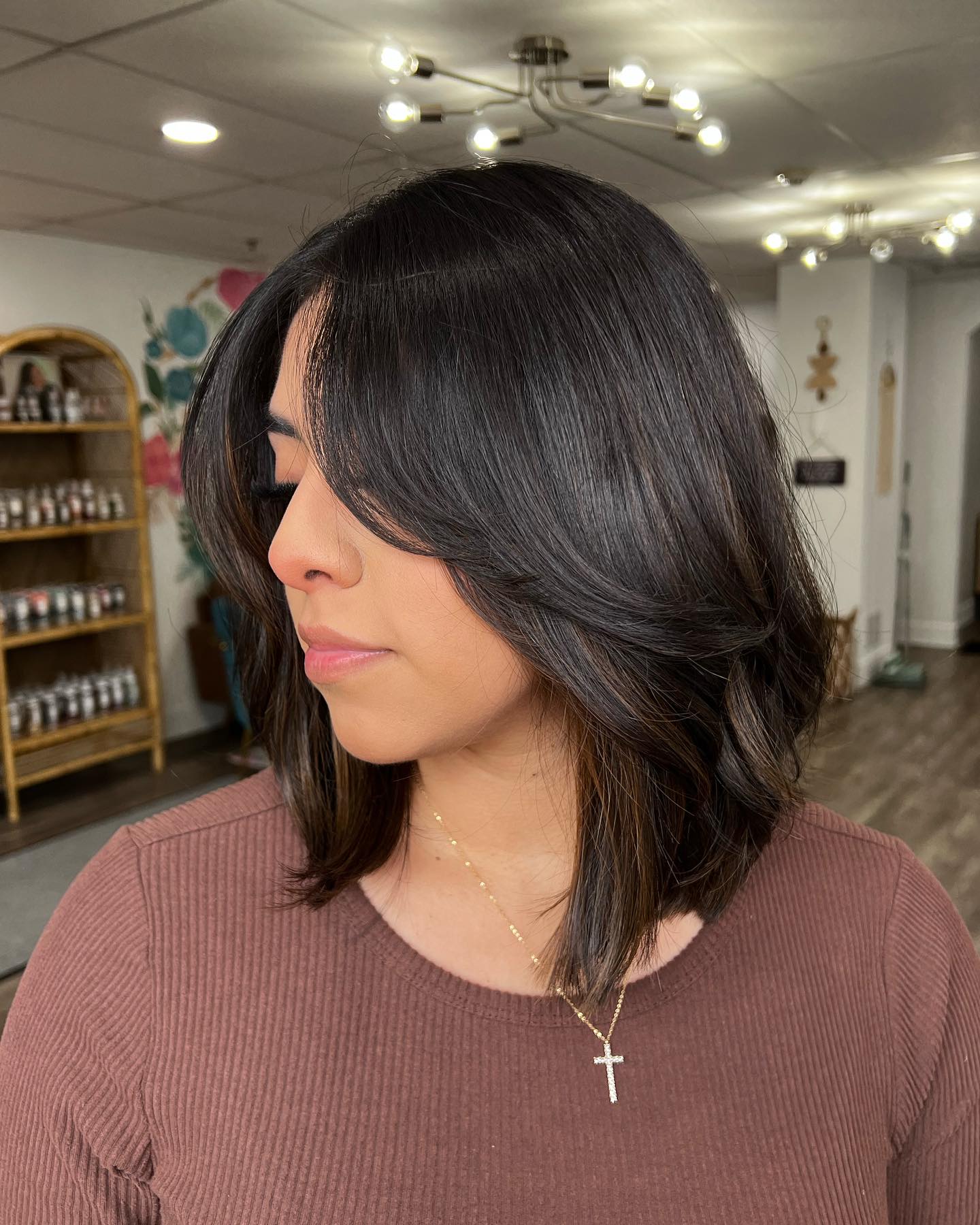 Stylish Layered Mid-Length Bob with Subtle Movement