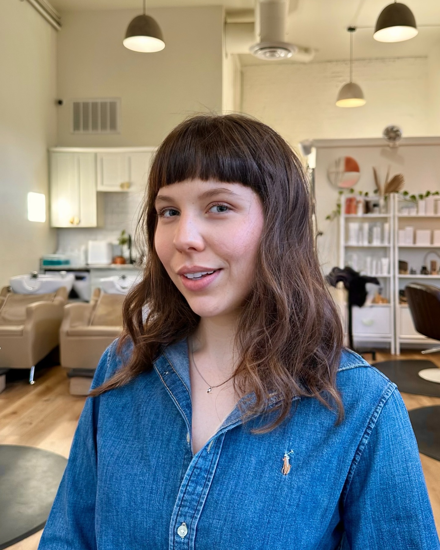 Chic Textured Lob with Bold Straight Fringe