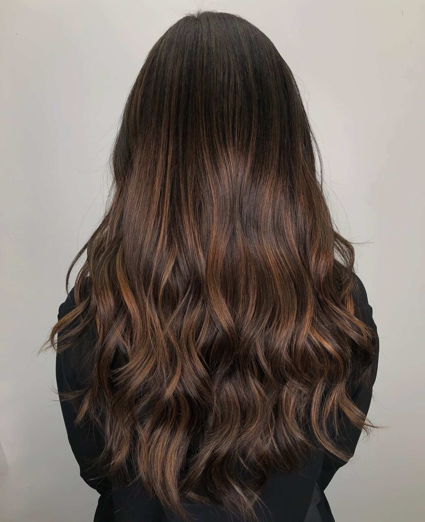 Dimensional Dark Brown Waves with Rich Caramel Highlights