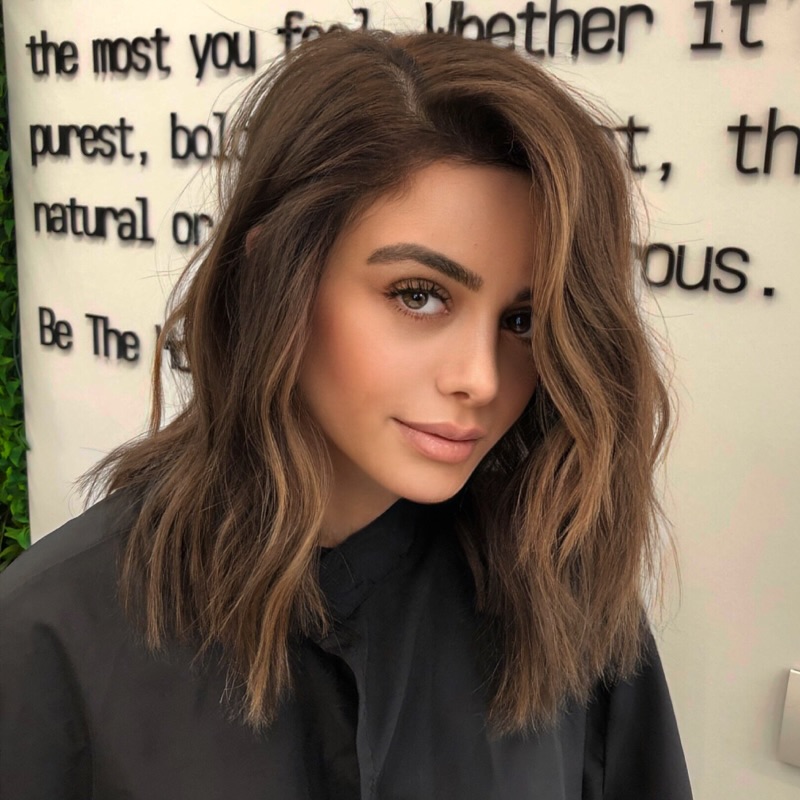 Soft Chestnut Waves with Seamless Layers