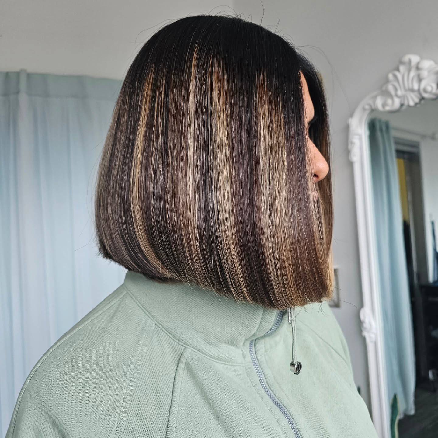 Chic Blunt Bob with Bold Highlights