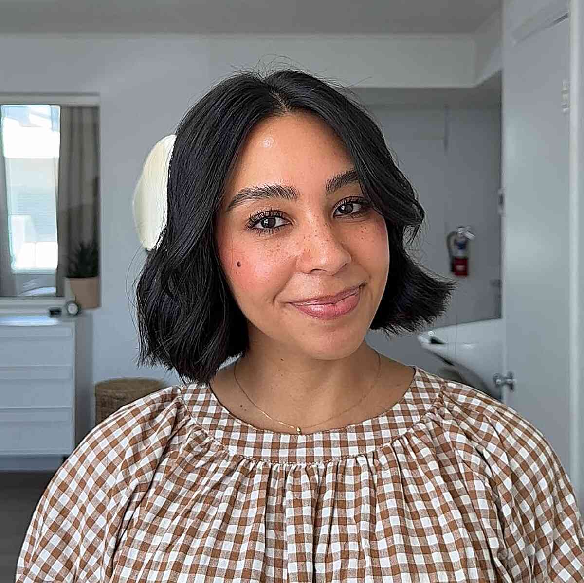 Chic Textured Lob with Soft Waves
