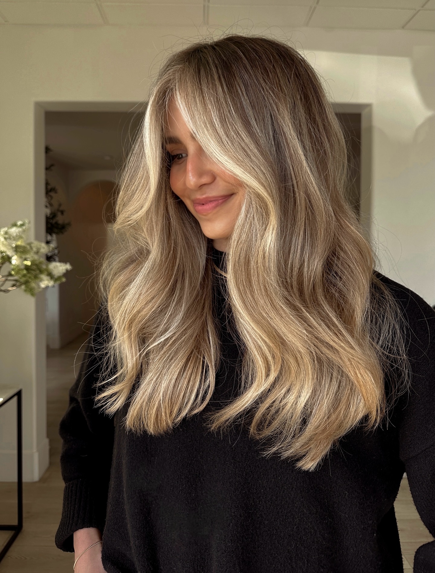 Softly Layered Long Hair with Face-Framing Highlights